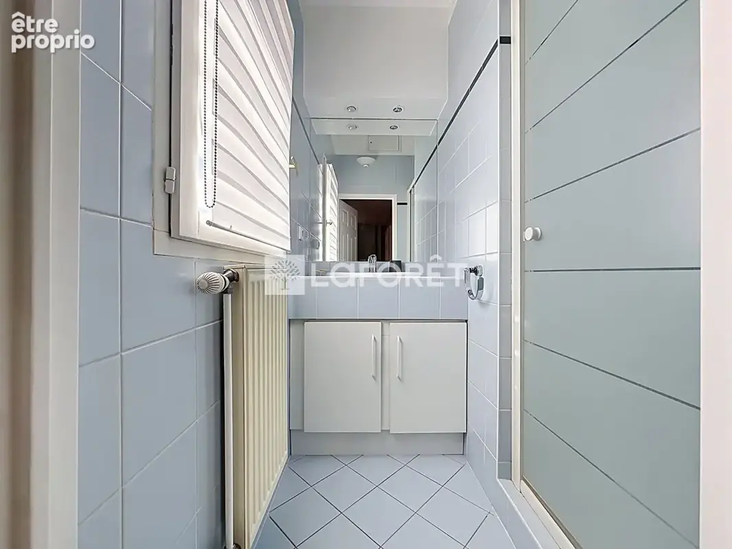 Maison Fontaines Saint Martin 6 pièce(s) 185 m2 - photo 14