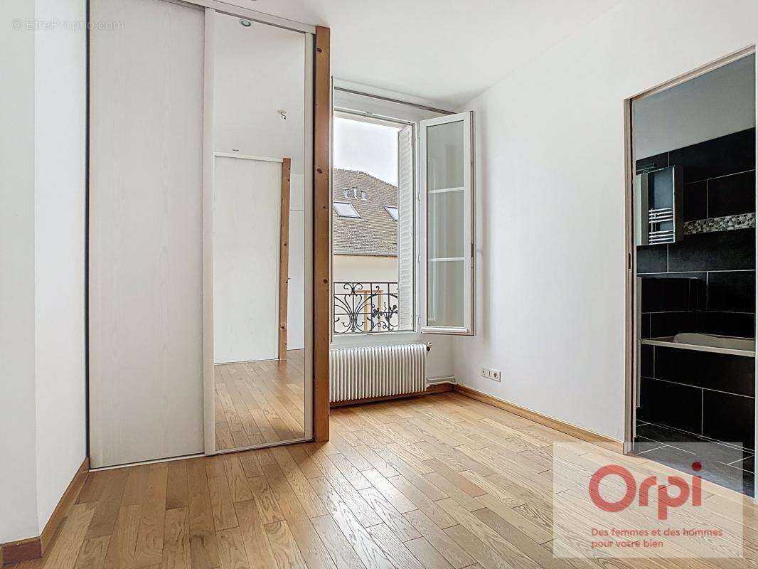 Appartement à ISSY-LES-MOULINEAUX