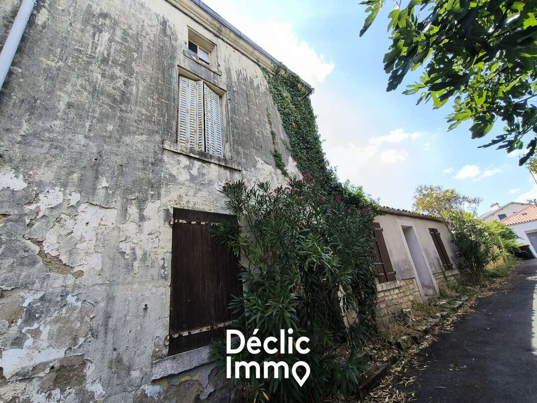 Maison a renover - photo 2