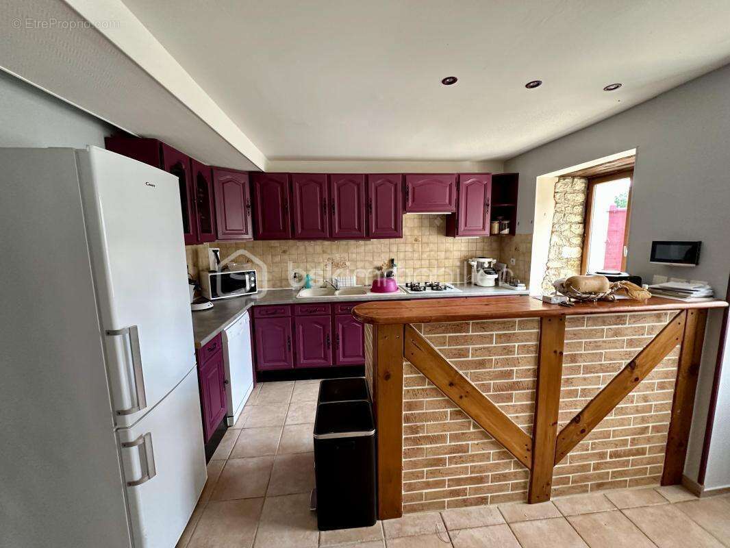 Maison en pierre avec grand garage et jardin clos - photo 6