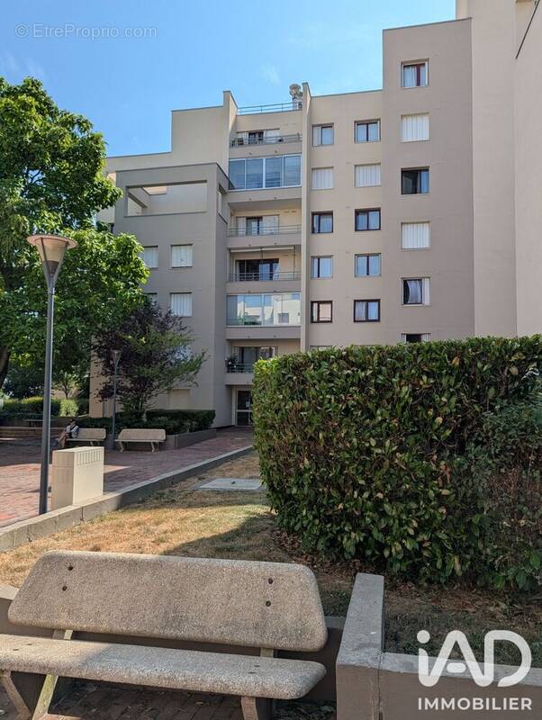 Photo 1 - Appartement à MONTIGNY-LE-BRETONNEUX