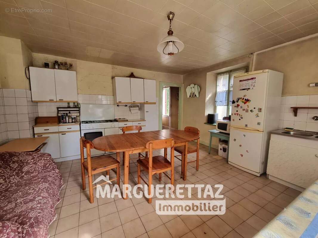 Maison à SAINT-JEOIRE