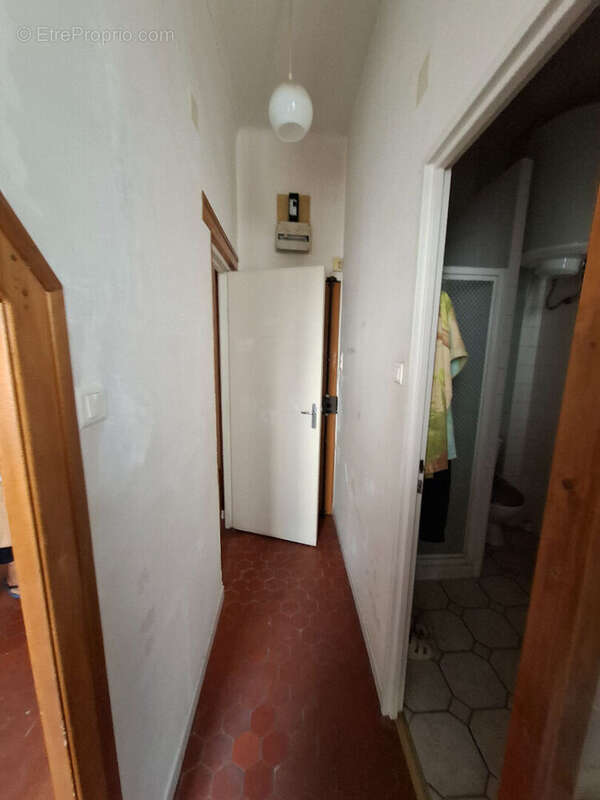 Appartement à MARSEILLE-4E