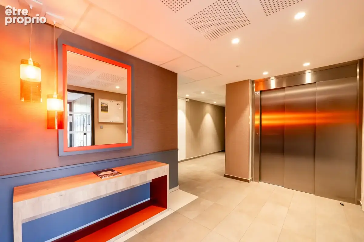 DOUSSARD - Appartement T4 lumineux avec jardin - photo 13