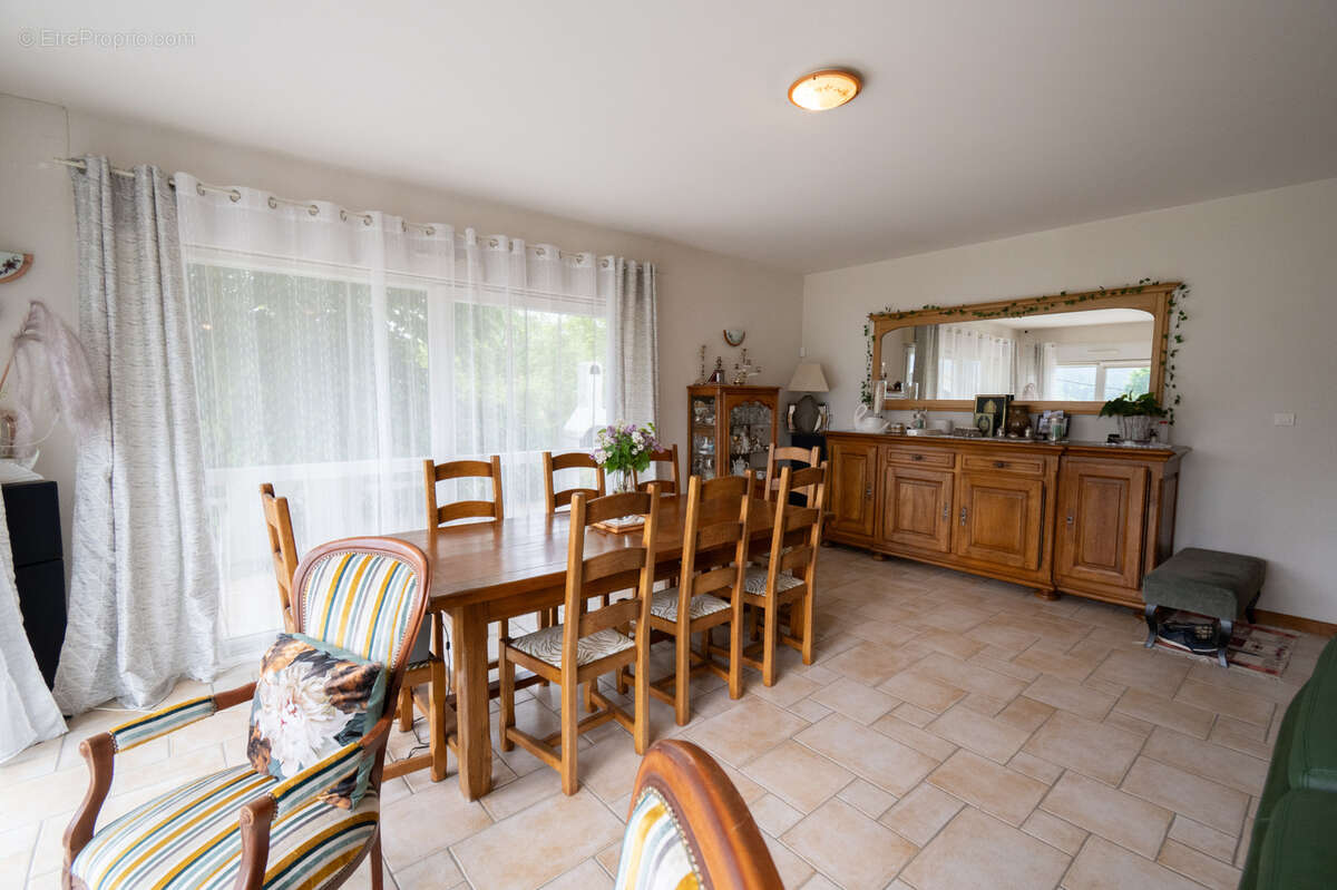 Maison à SAINT-POINT-LAC