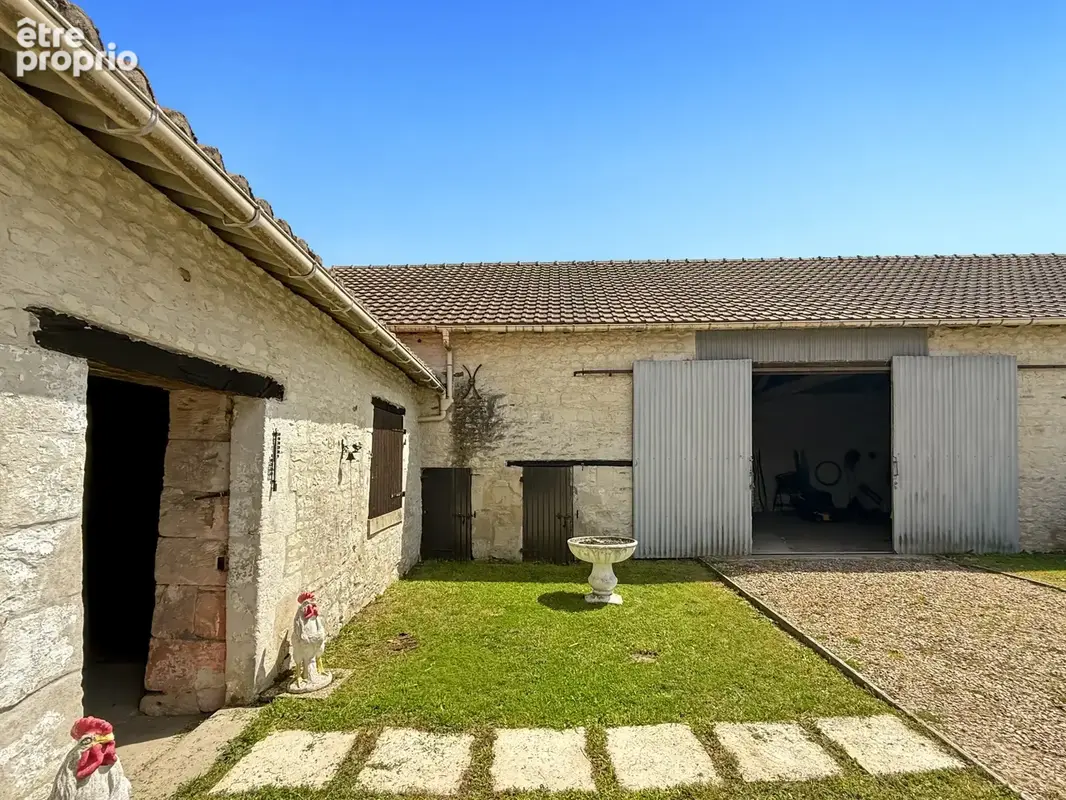 Dept de la Vienne (86) A vendre Propriété à vendre 5 pièces SERIGNY (86) - photo 4
