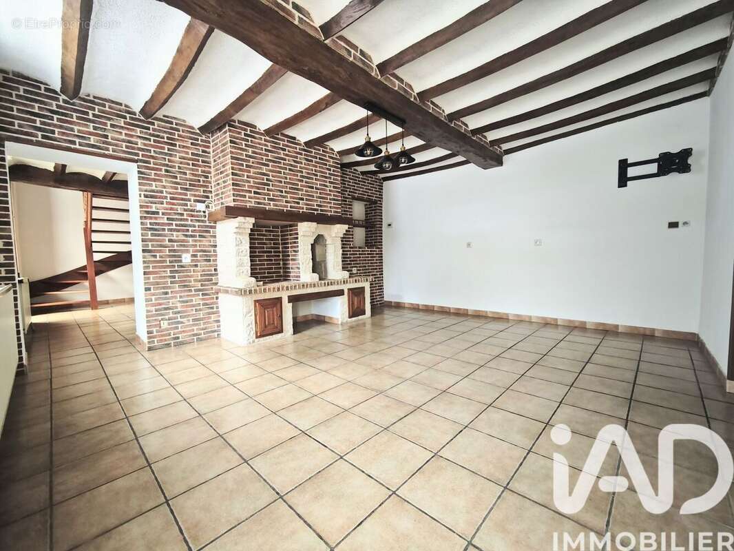 Photo 3 - Maison à BOUSSIERES-SUR-SAMBRE