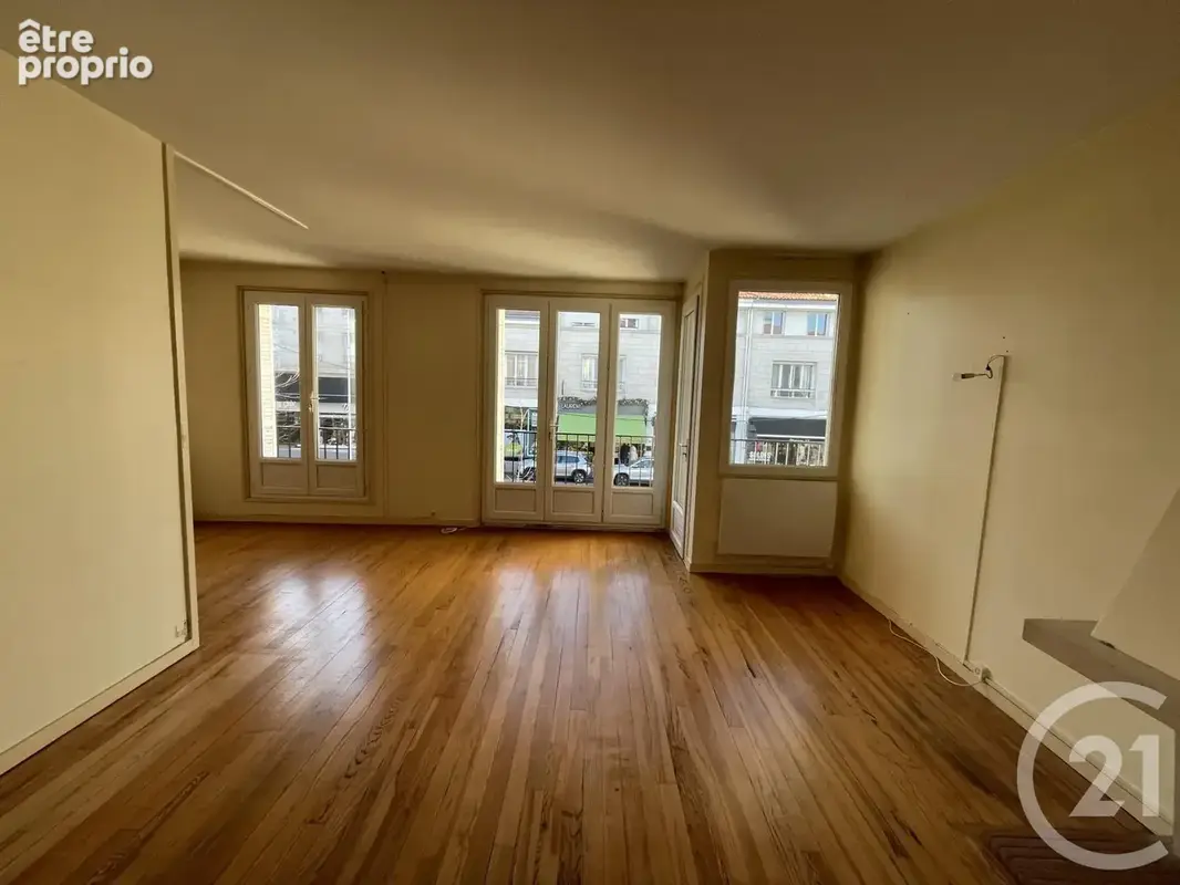 Appartement 4 pièces 87 m² à vendre à Royan (17200) - photo 1