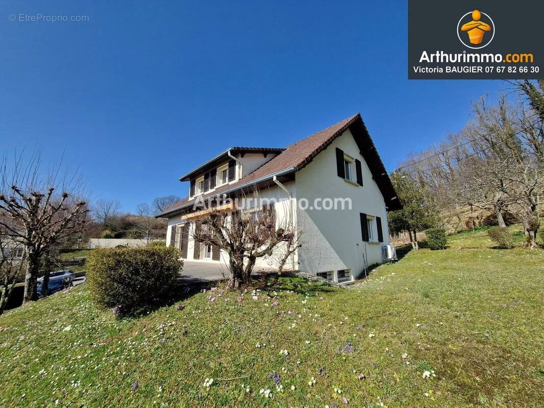 Maison à LONS-LE-SAUNIER