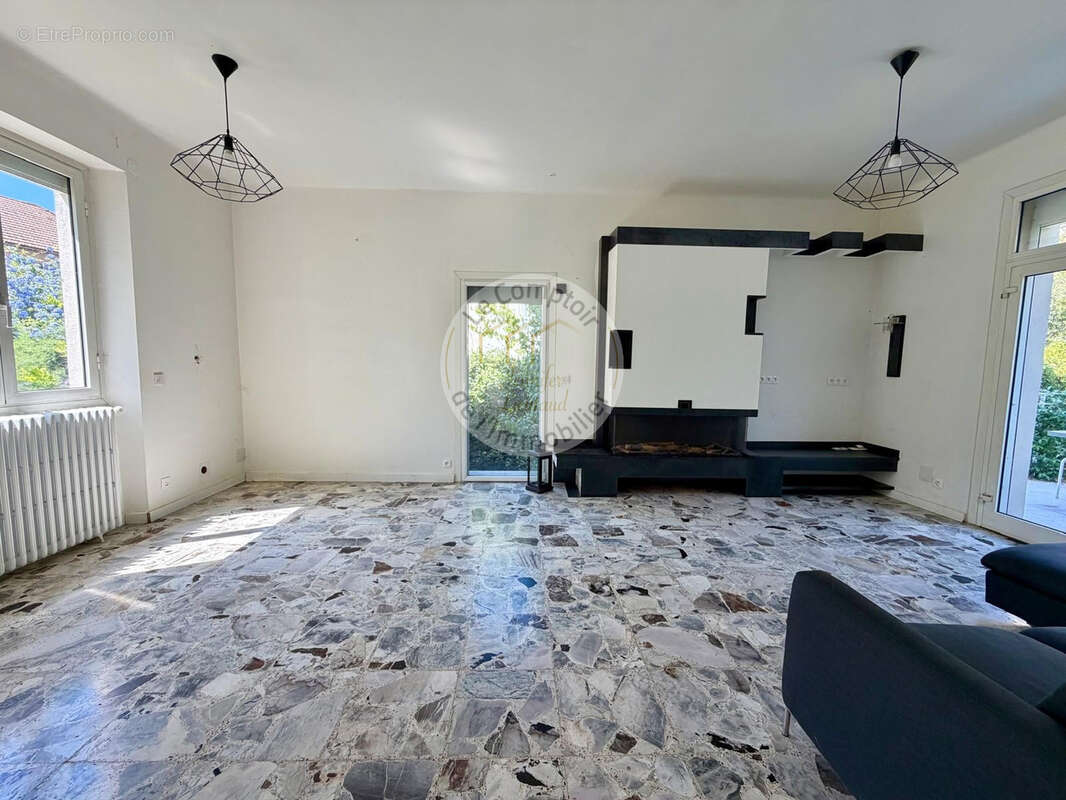 Maison à MARSEILLE-9E