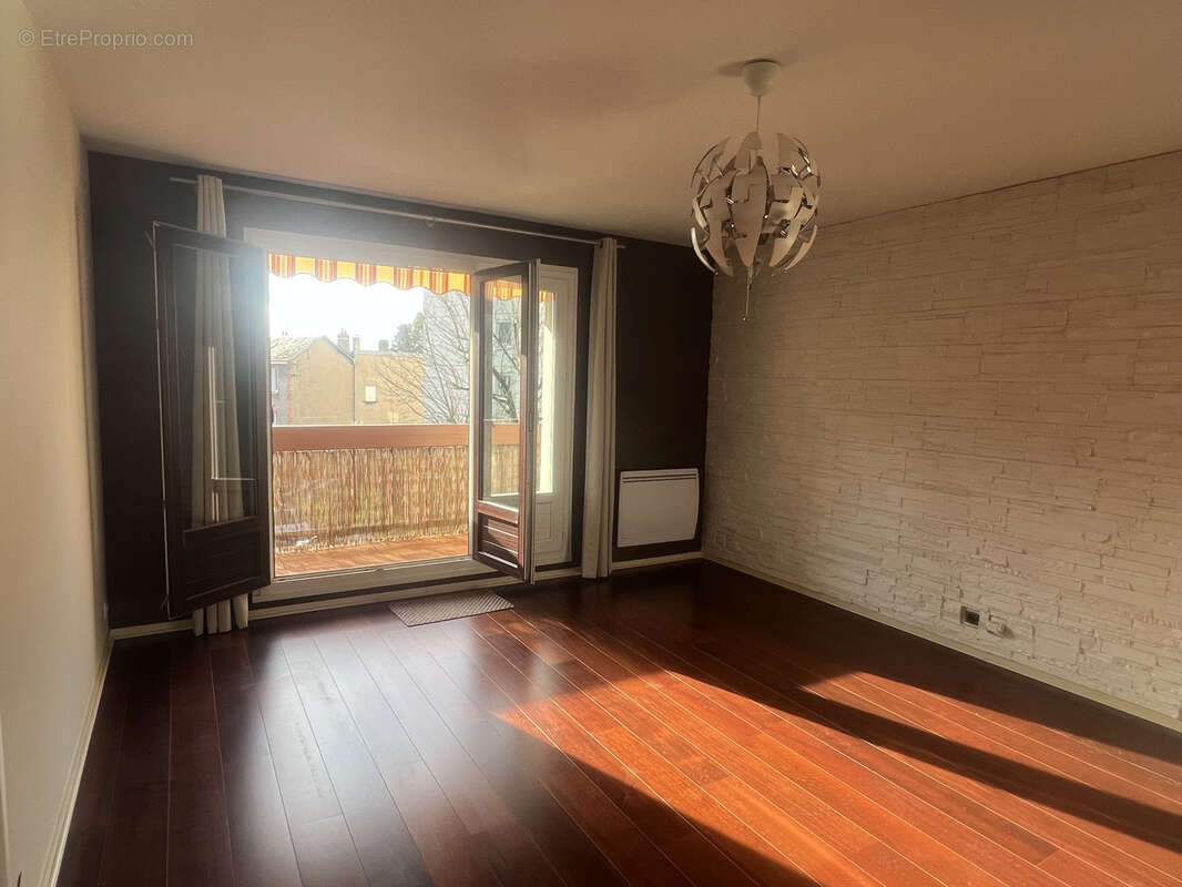 Appartement à JOUE-LES-TOURS