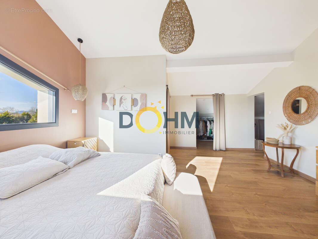 Maison 182m2, 4 chambres voire 5, sur terrain clos et arbore de 900m2 - photo 14