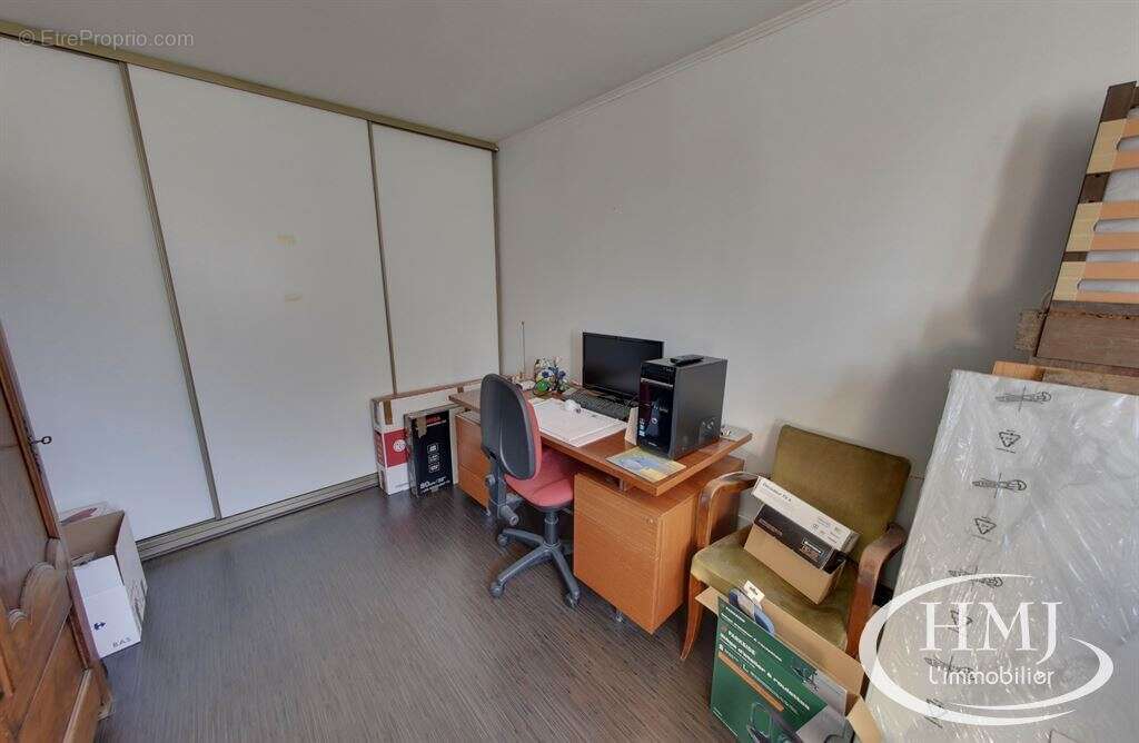 Maison à COURCOURONNES