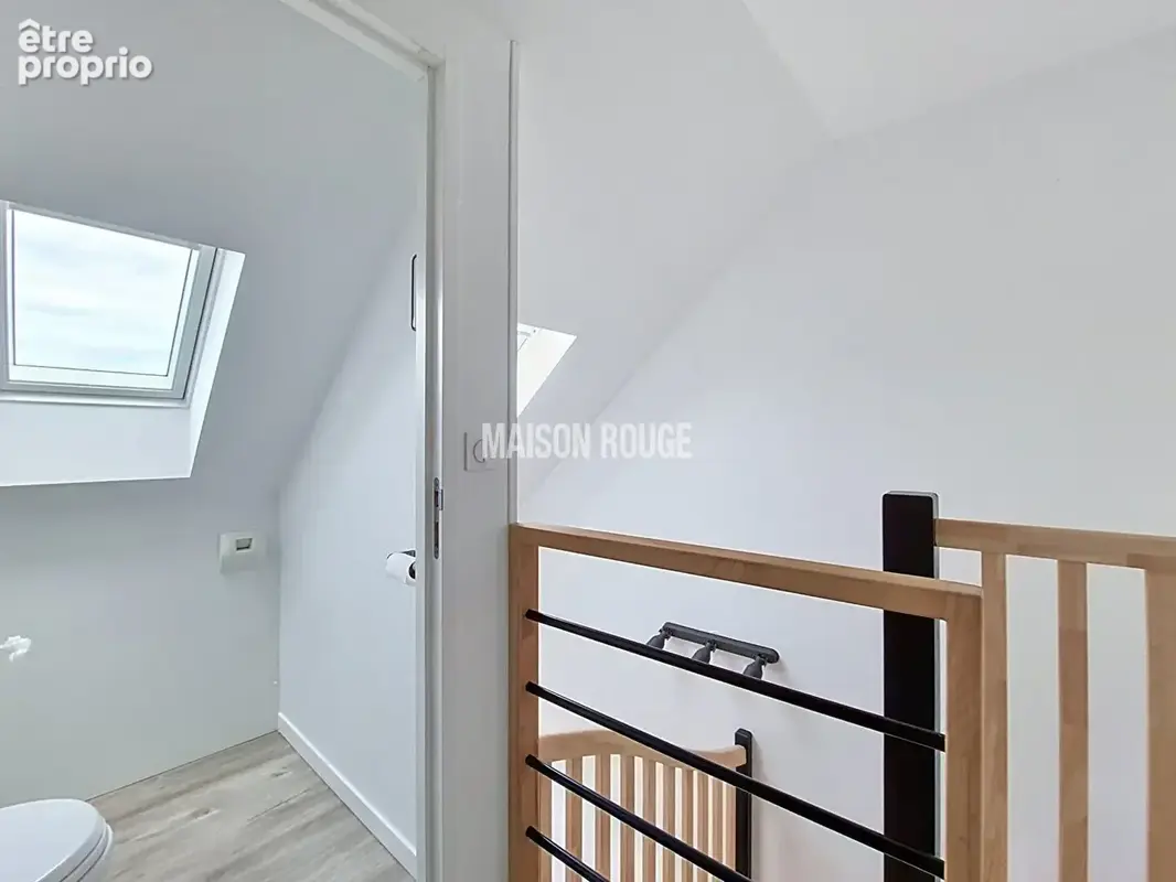 ERQUY - Élégant TRIPLEX avec terrasse et parking couvert au coeur de la station - photo 9