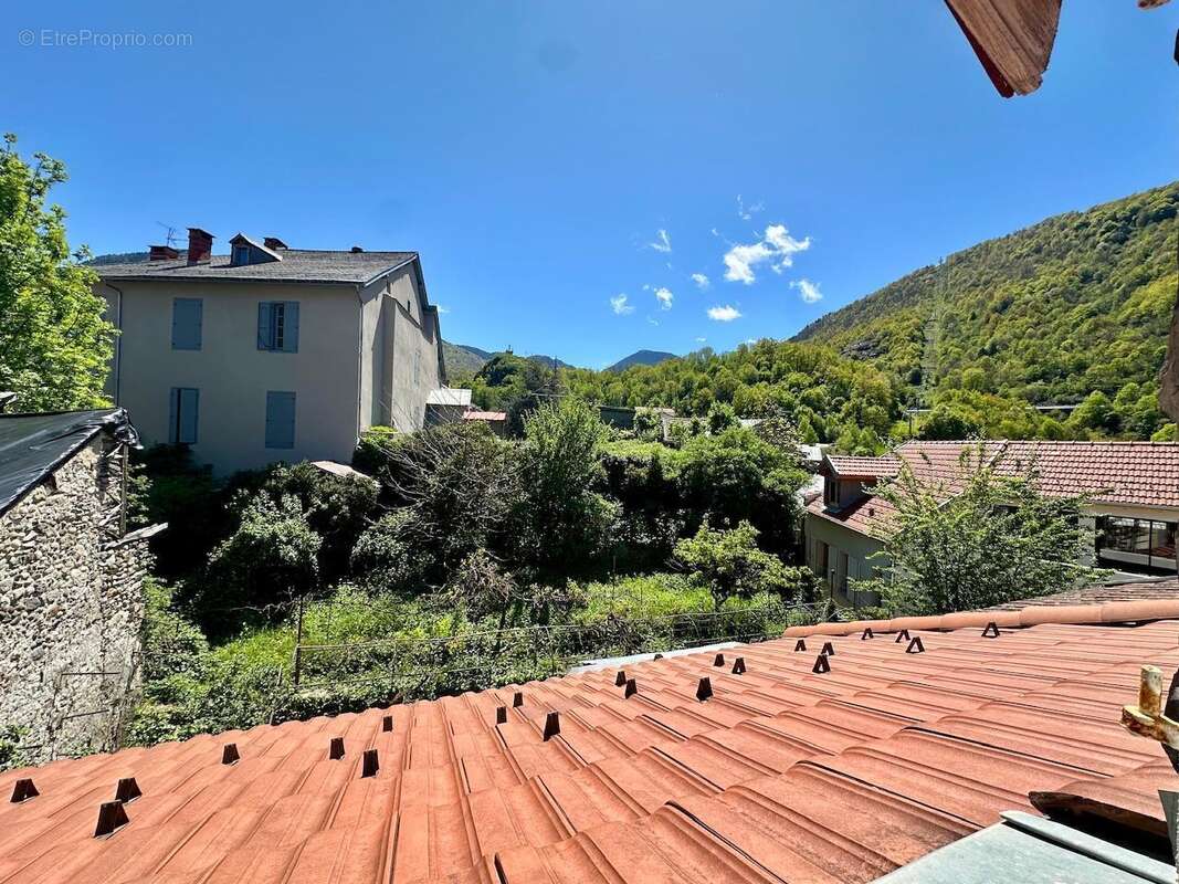   - Appartement à AX-LES-THERMES
