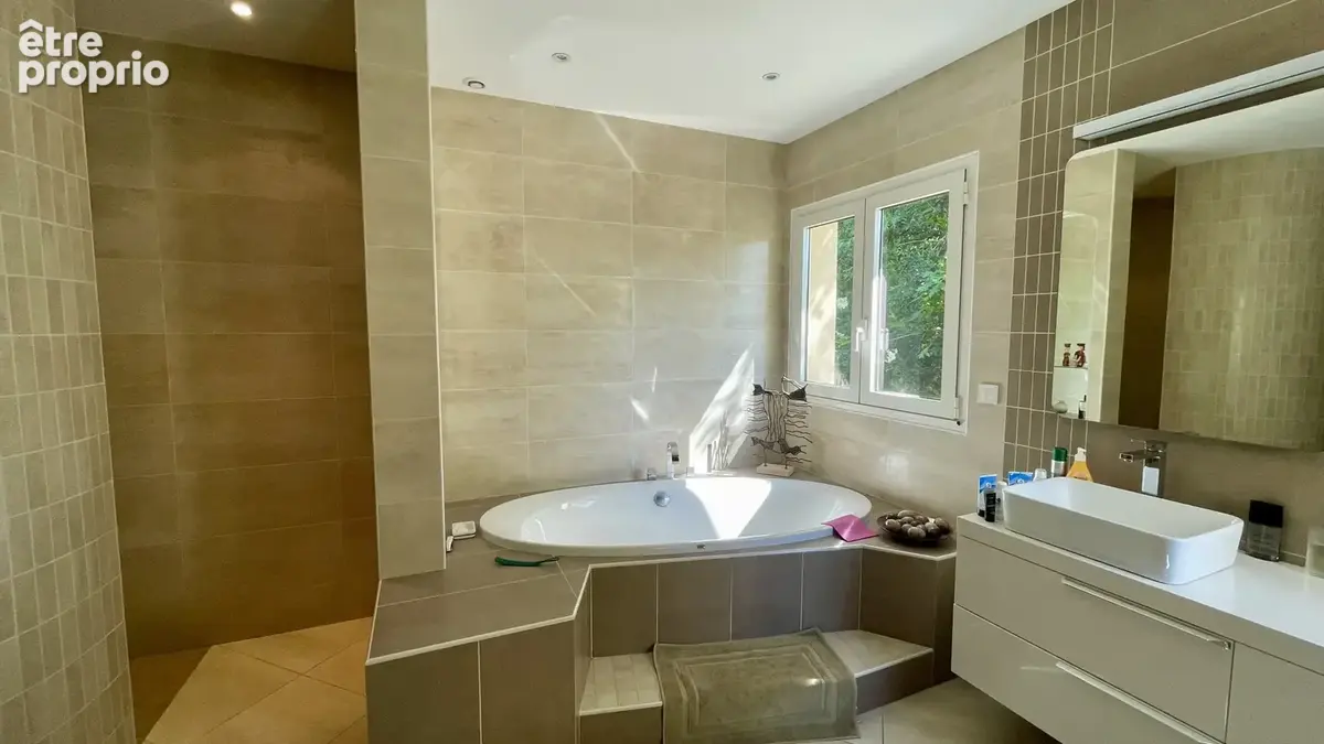 Élégante maison familiale avec piscine et parc arboré   Secteur Bouliac - photo 15