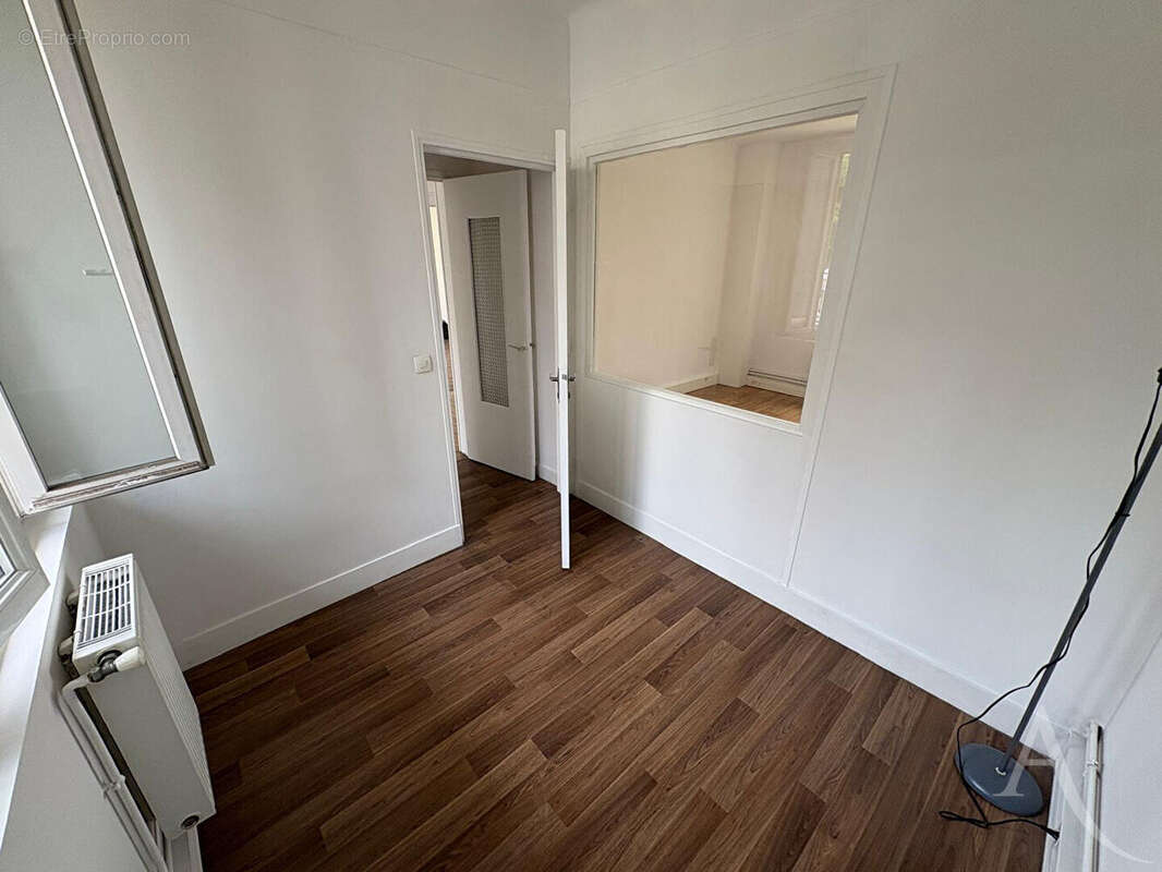 Maison Montreuil 11 pièce(s) 201 m2 - photo 3