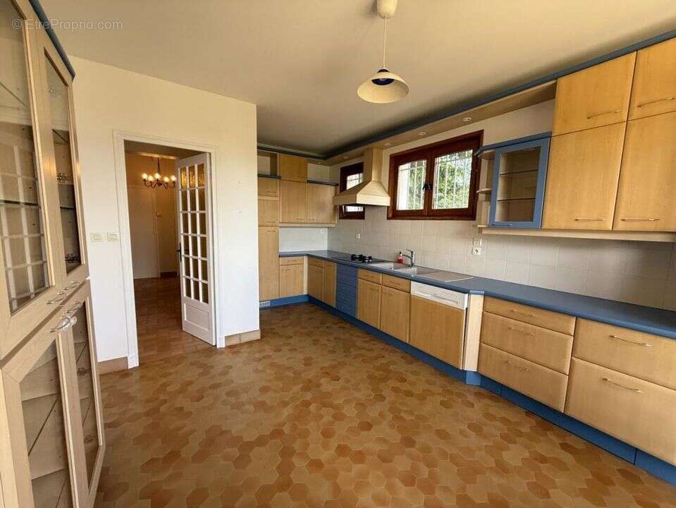 Maison à MOURS-SAINT-EUSEBE