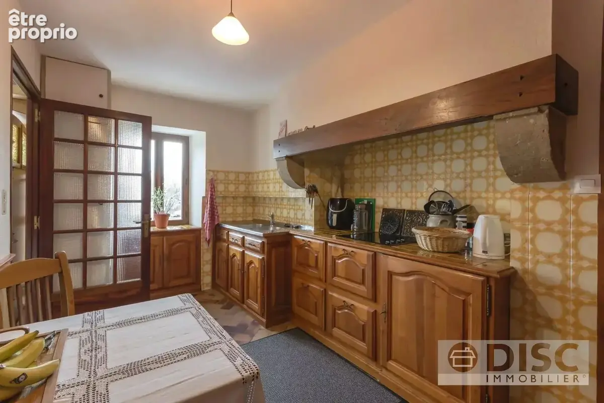 Maison avec appartement indépendant, grand jardin et dépendances. - photo 6