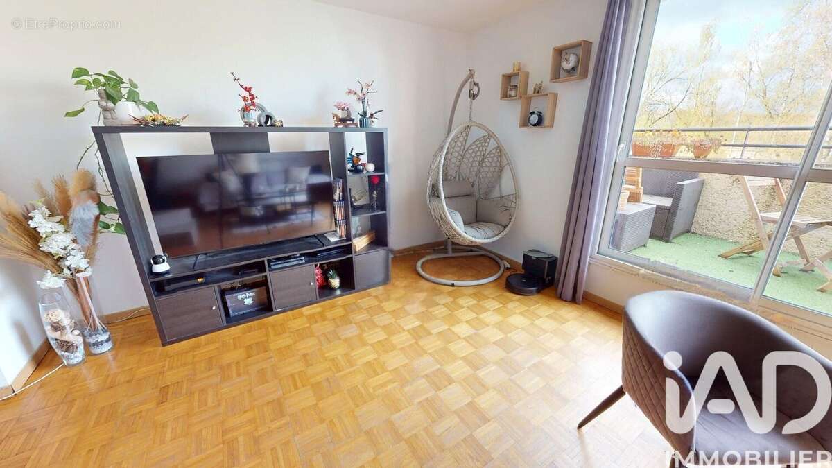Photo 7 - Appartement à SAVIGNY-LE-TEMPLE