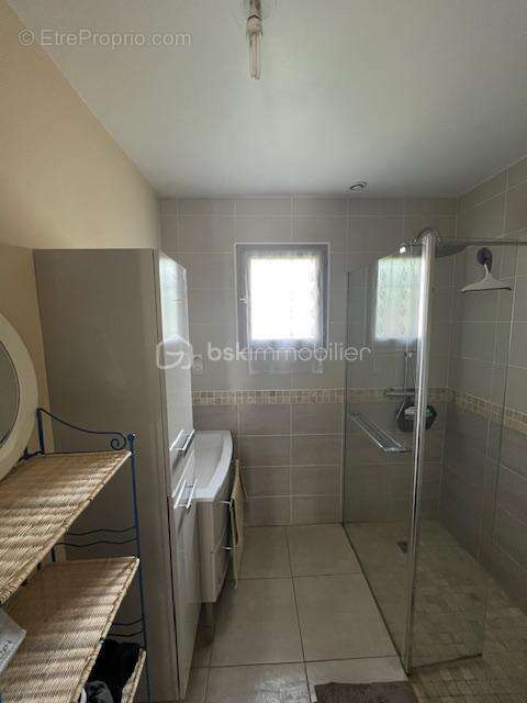 Maison familiale avec studio indépendant et double garage — Gisors - photo 9