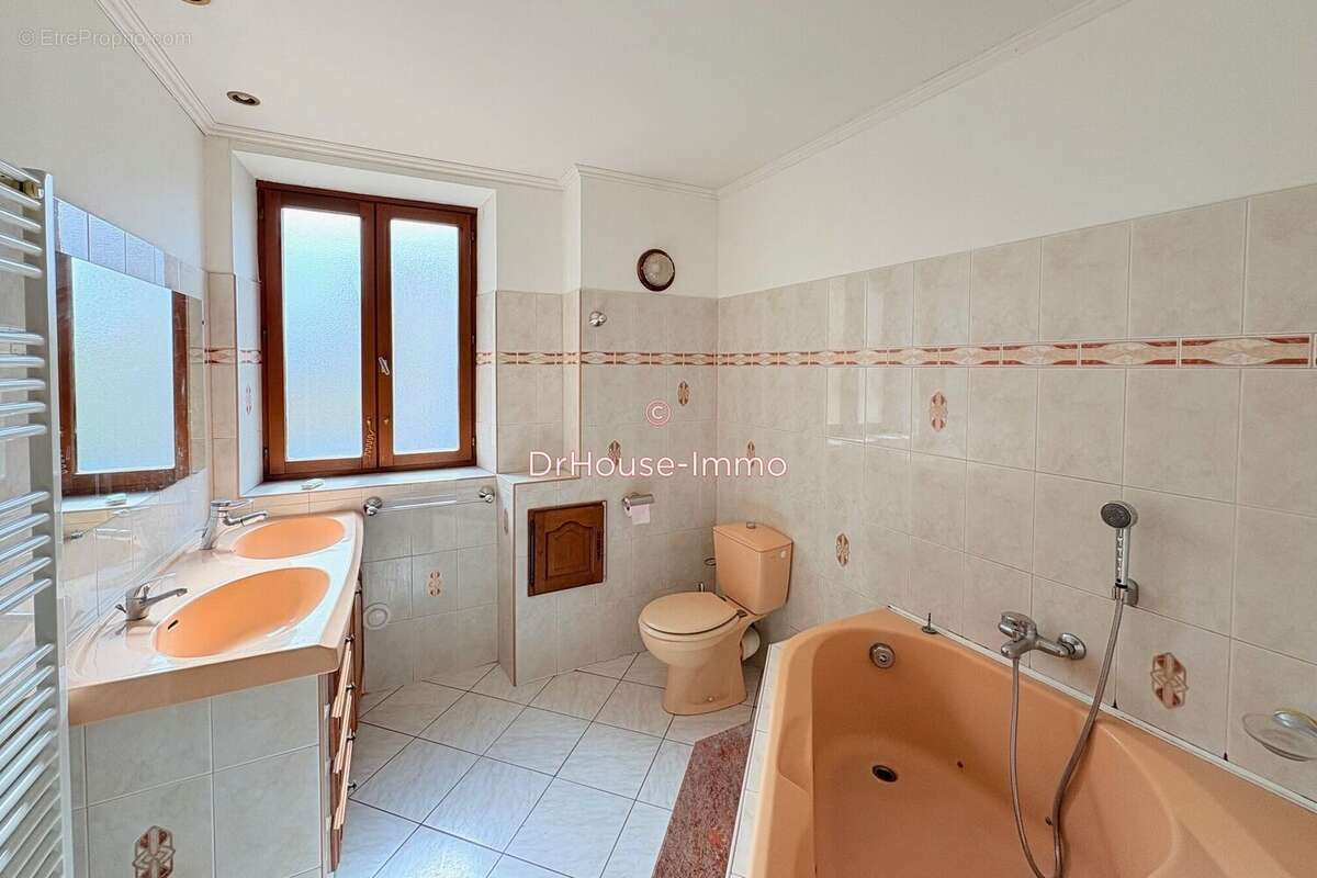 Appartement à TREBES