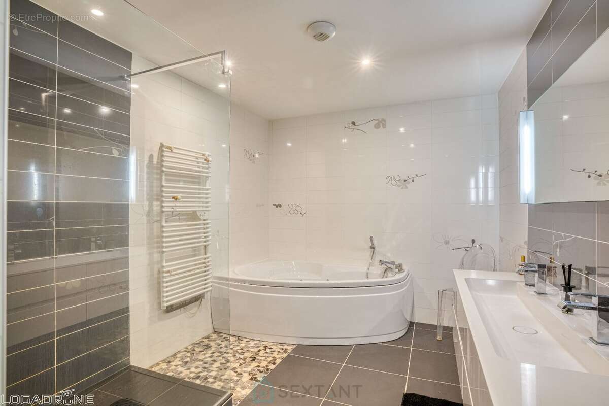 Maison à MONBAZILLAC