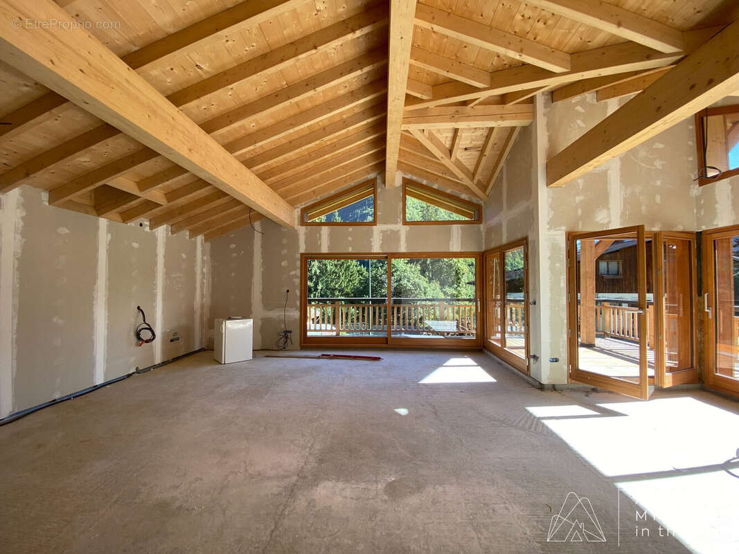 Maison à ESSERT-ROMAND