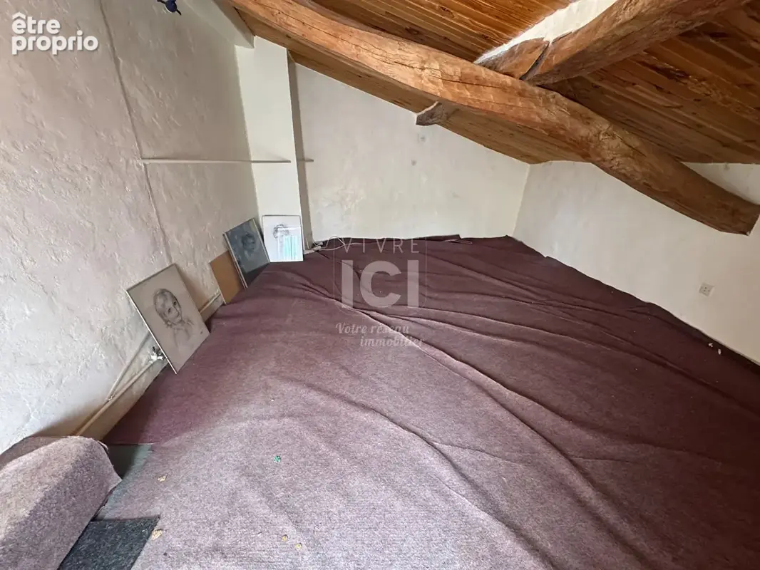 Entre Fontevraud et Loudun, maison en pierre avec dépendances - photo 9