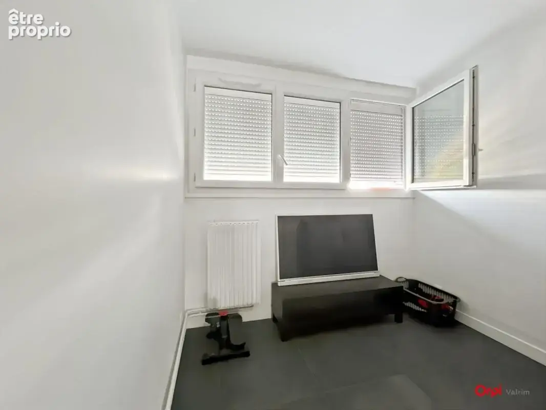 Beau T3 rénové avec balcon  - photo 9