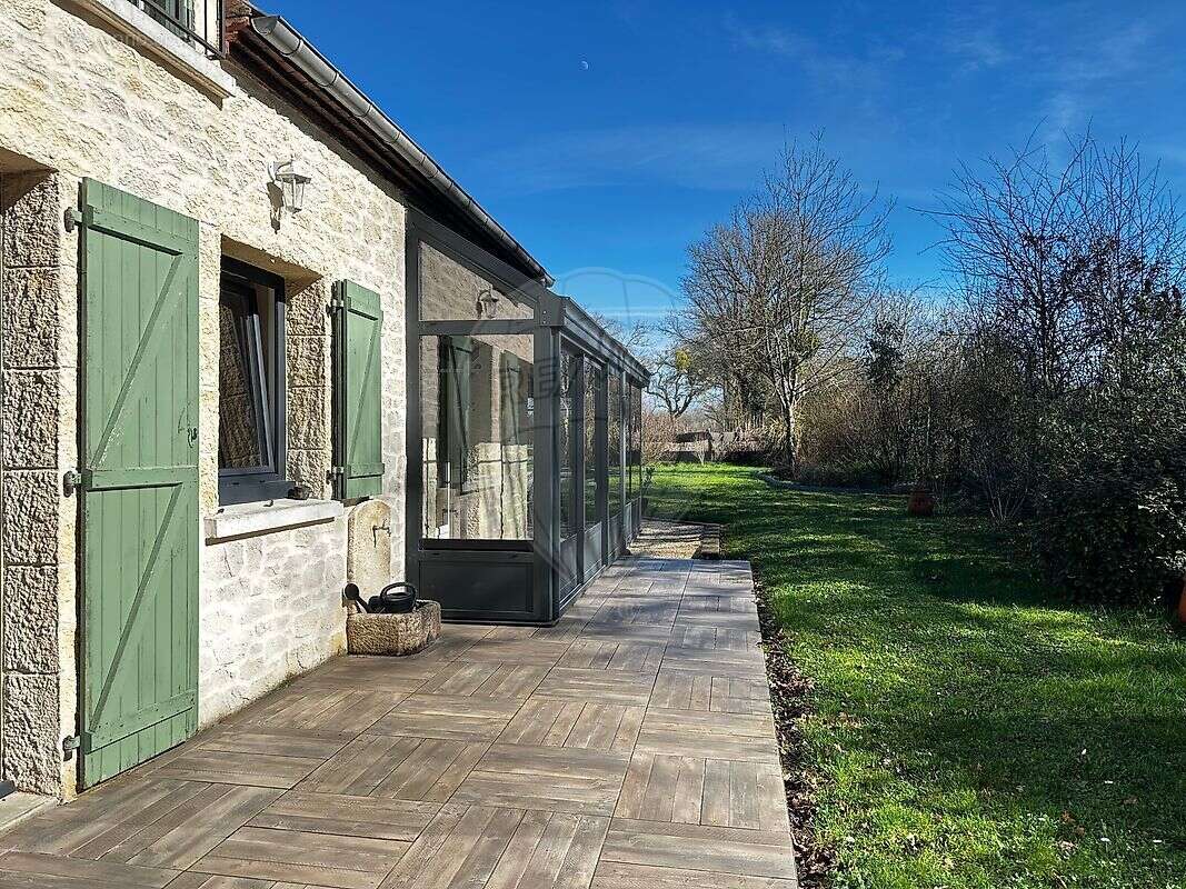 Maison à LA CHAPELLE-HUGON