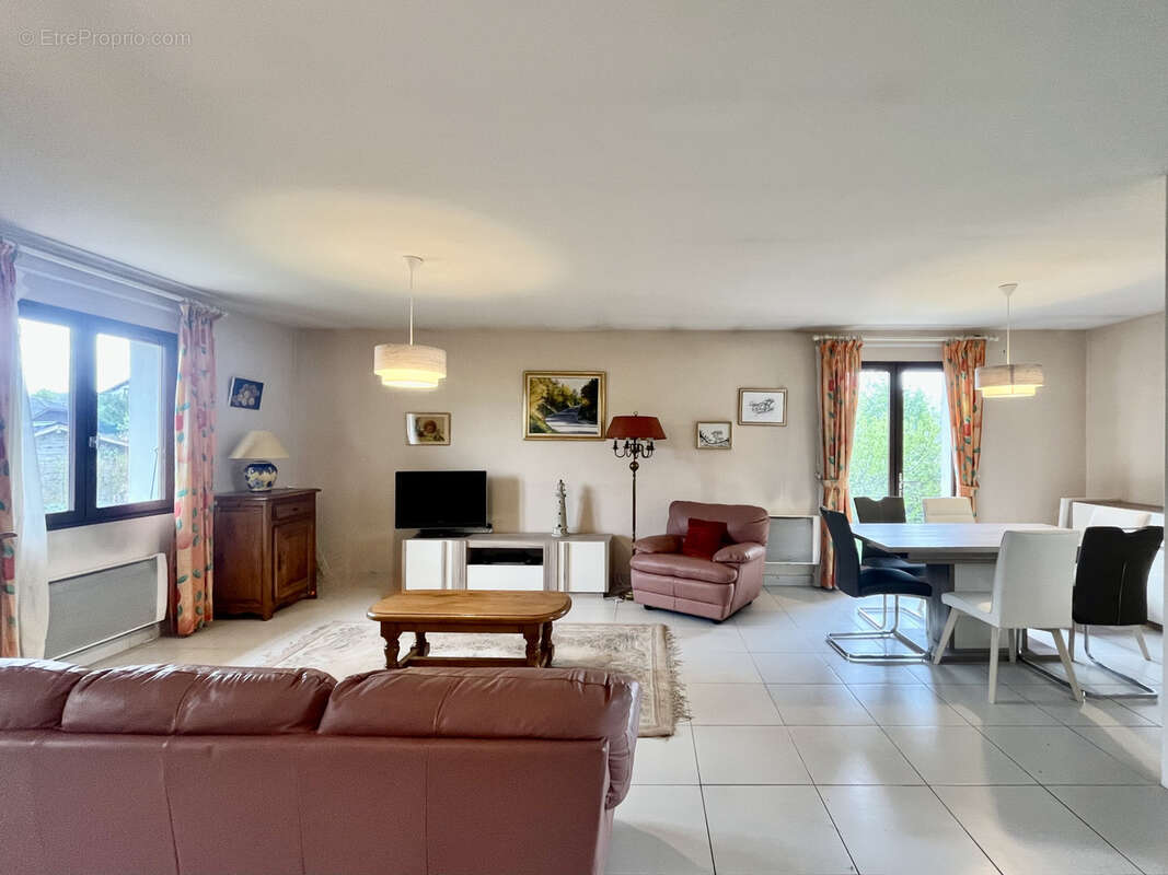 Maison à SALES