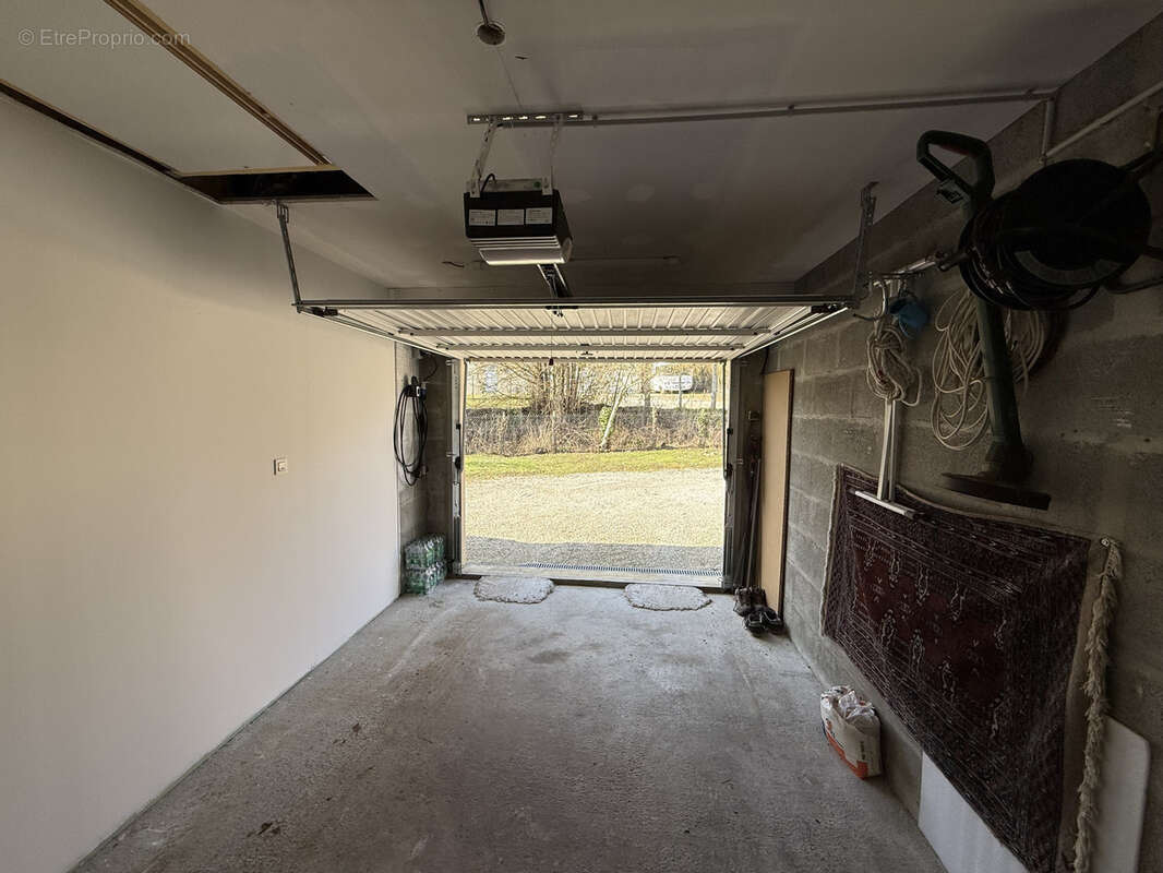 Maison à SAINT-VICTEUR