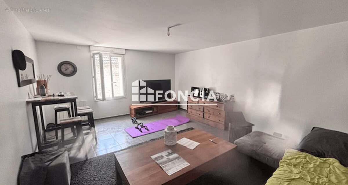 Appartement à JUZIERS