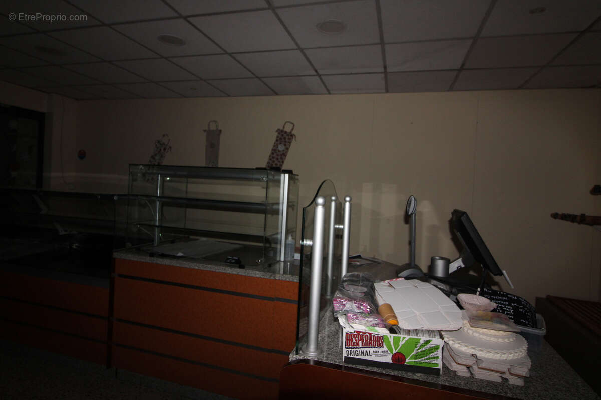 Commerce à SAINT-AMBROIX