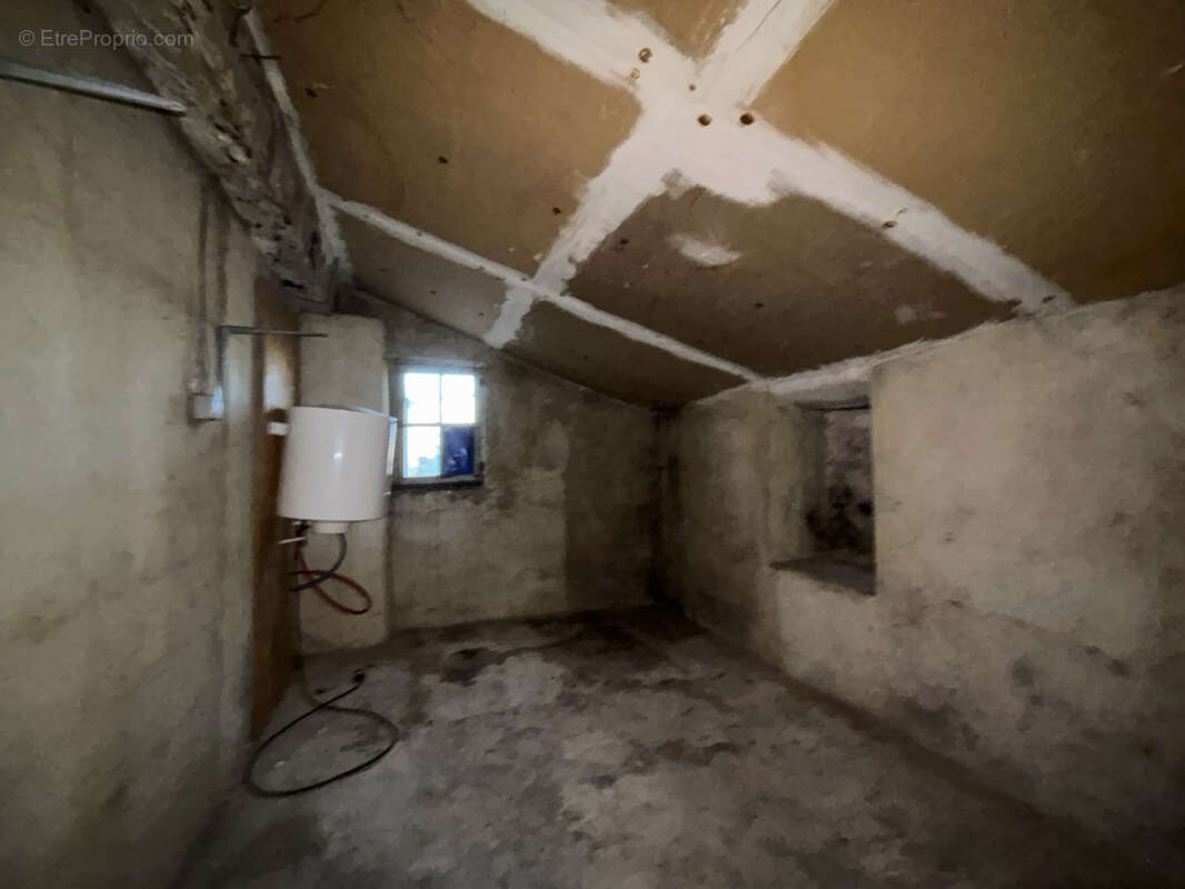 Maison à MIRABEL-AUX-BARONNIES