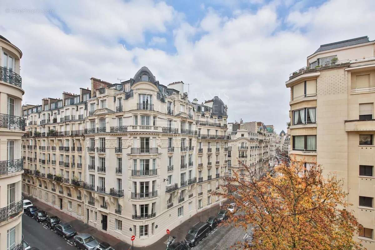 Passy. superbe cinq pièces rénové. - photo 2