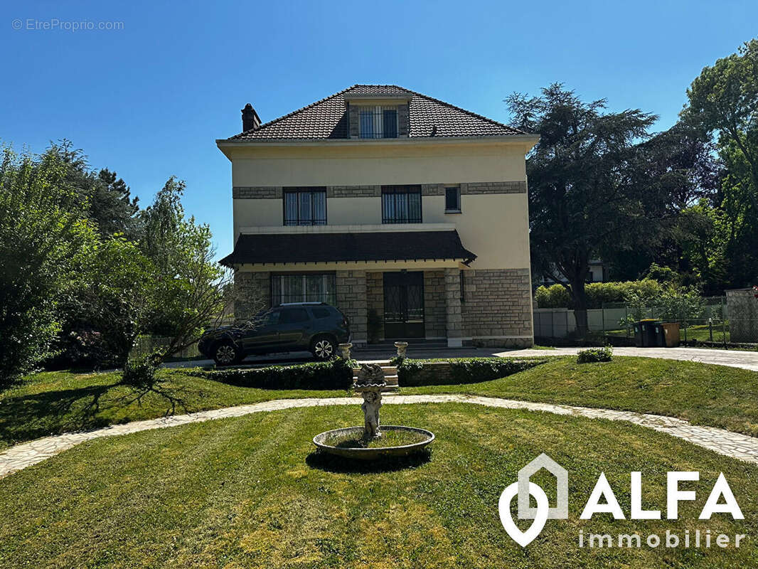 Maison à MONTMORENCY