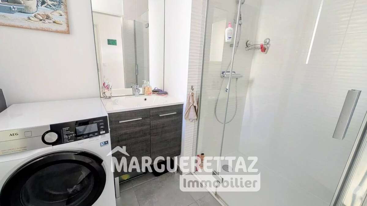 Appartement à CONTAMINE-SUR-ARVE