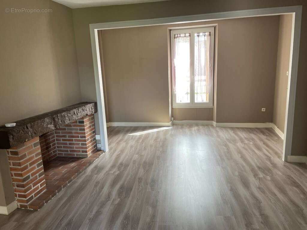 Appartement à LUBERSAC