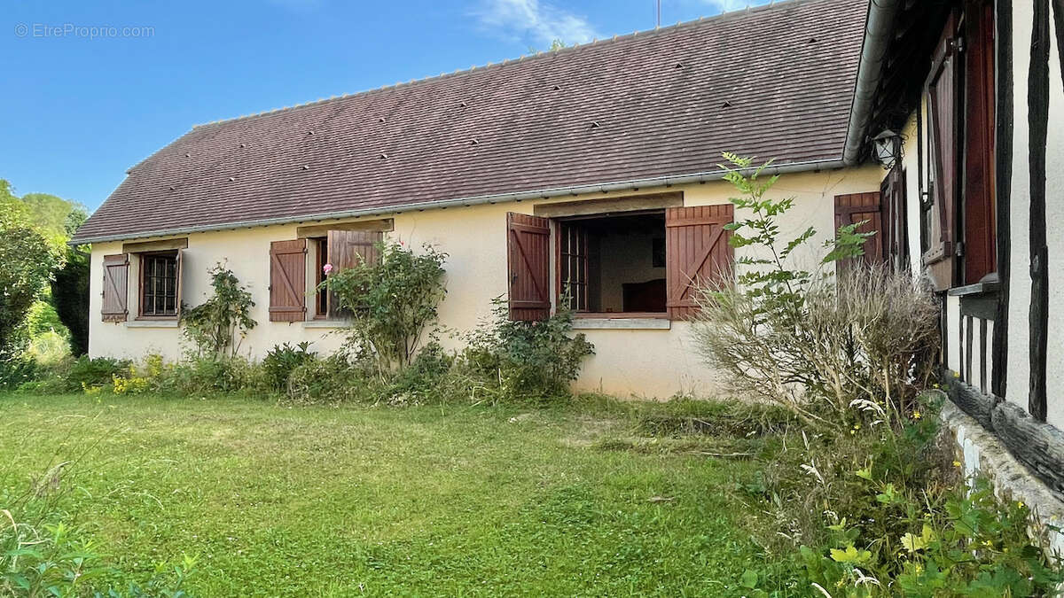 Maison de village avec bord de rivière - photo 2
