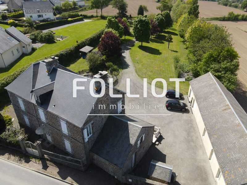 Maison à VILLEBAUDON