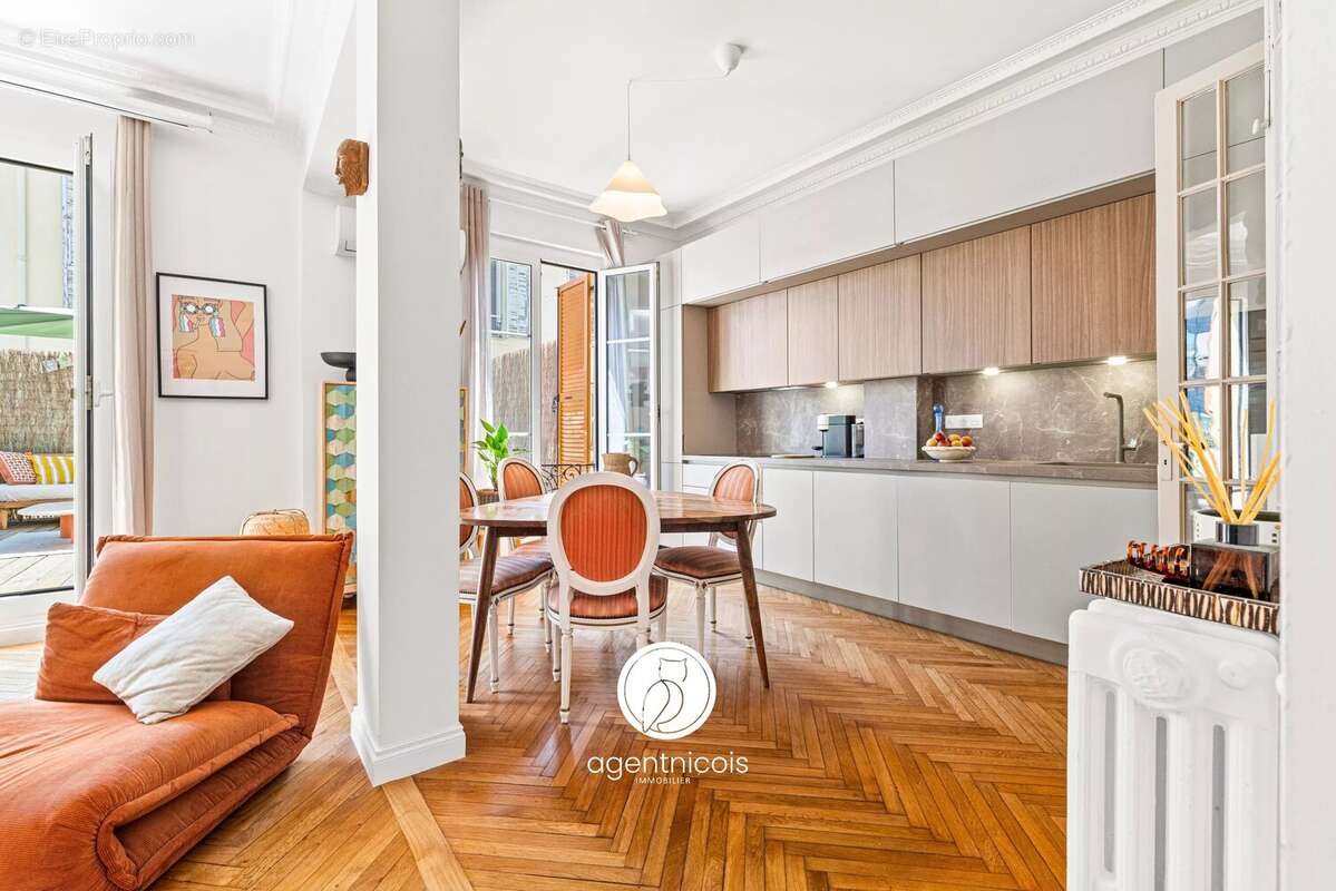 Nice // libération : 2 pièces / entièrement rénové / bourgeois / exceptionnelle terrasse - photo 11