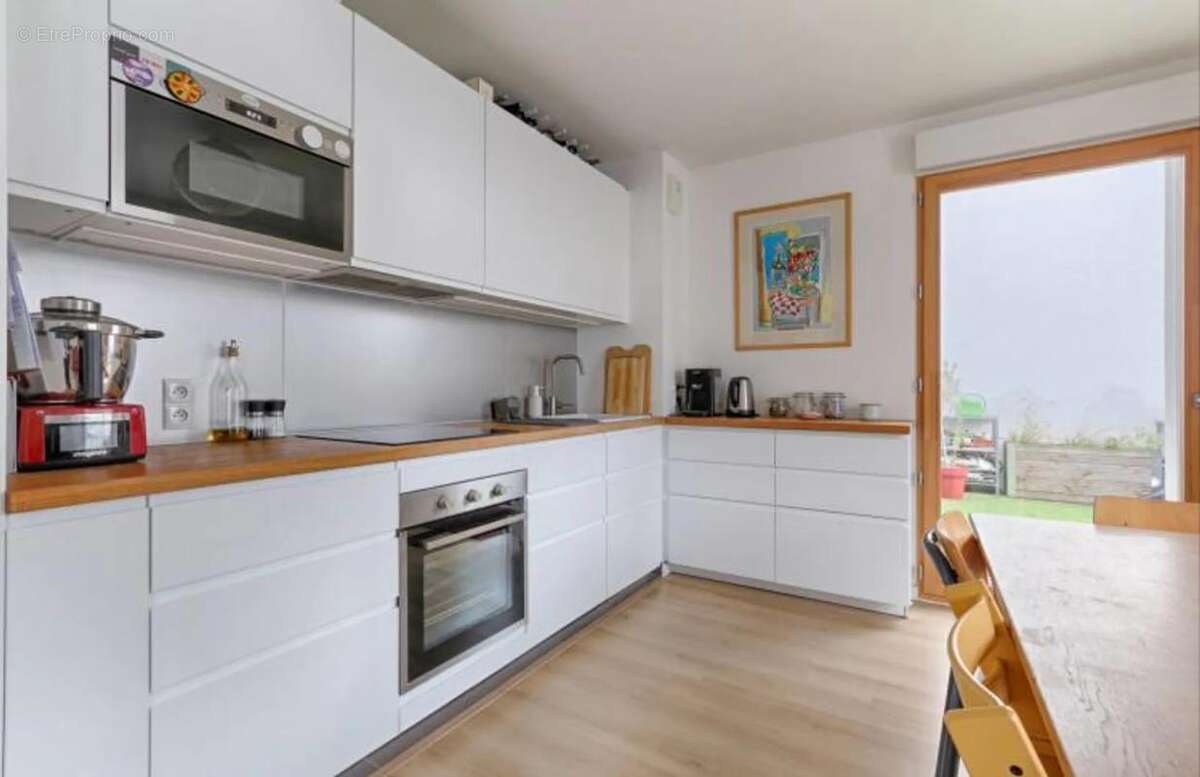 Appartement à AUBERVILLIERS