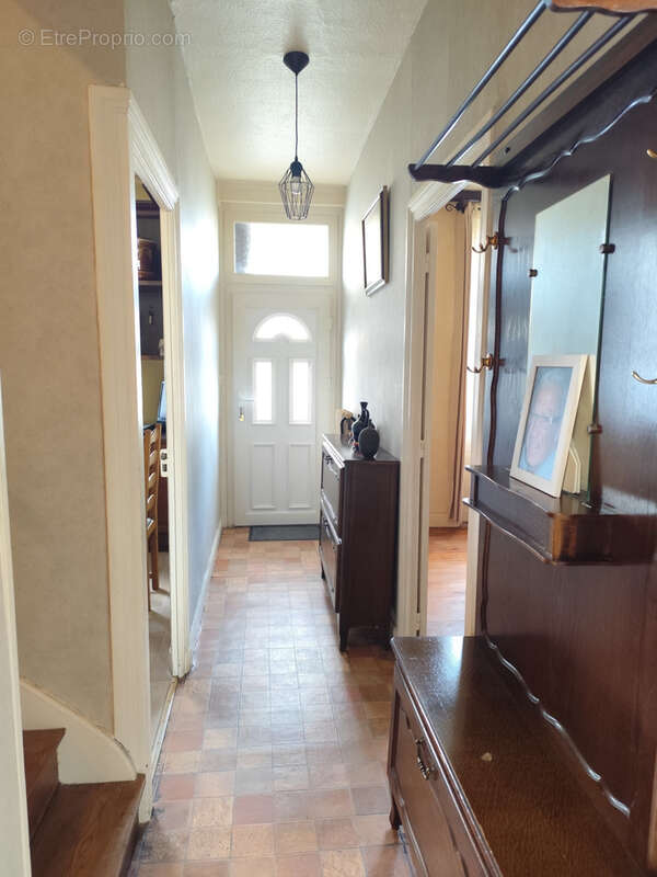Maison  avec jardin et garage - photo 2