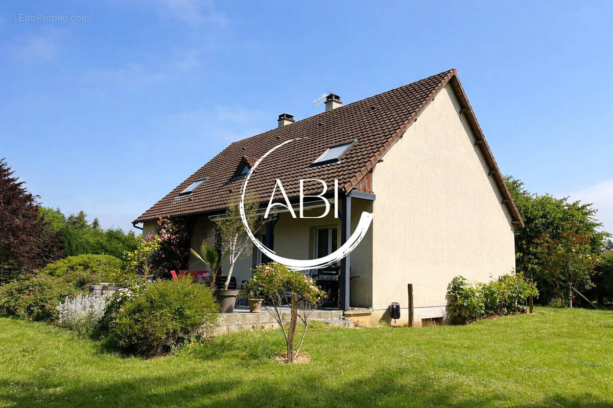 Maison à JOUE-DU-BOIS