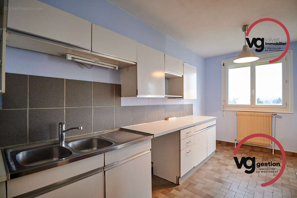 Appartement à TASSIN-LA-DEMI-LUNE