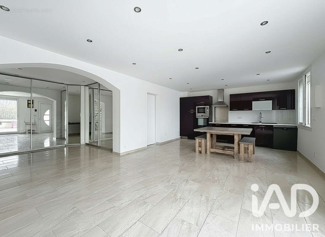 Maison 115 m² à Marseille-13e  - photo 7
