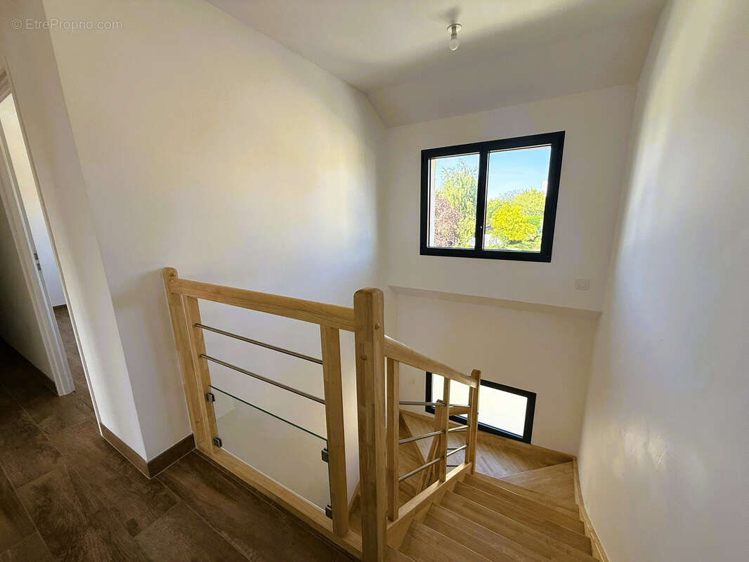 Maison à MAINVILLIERS