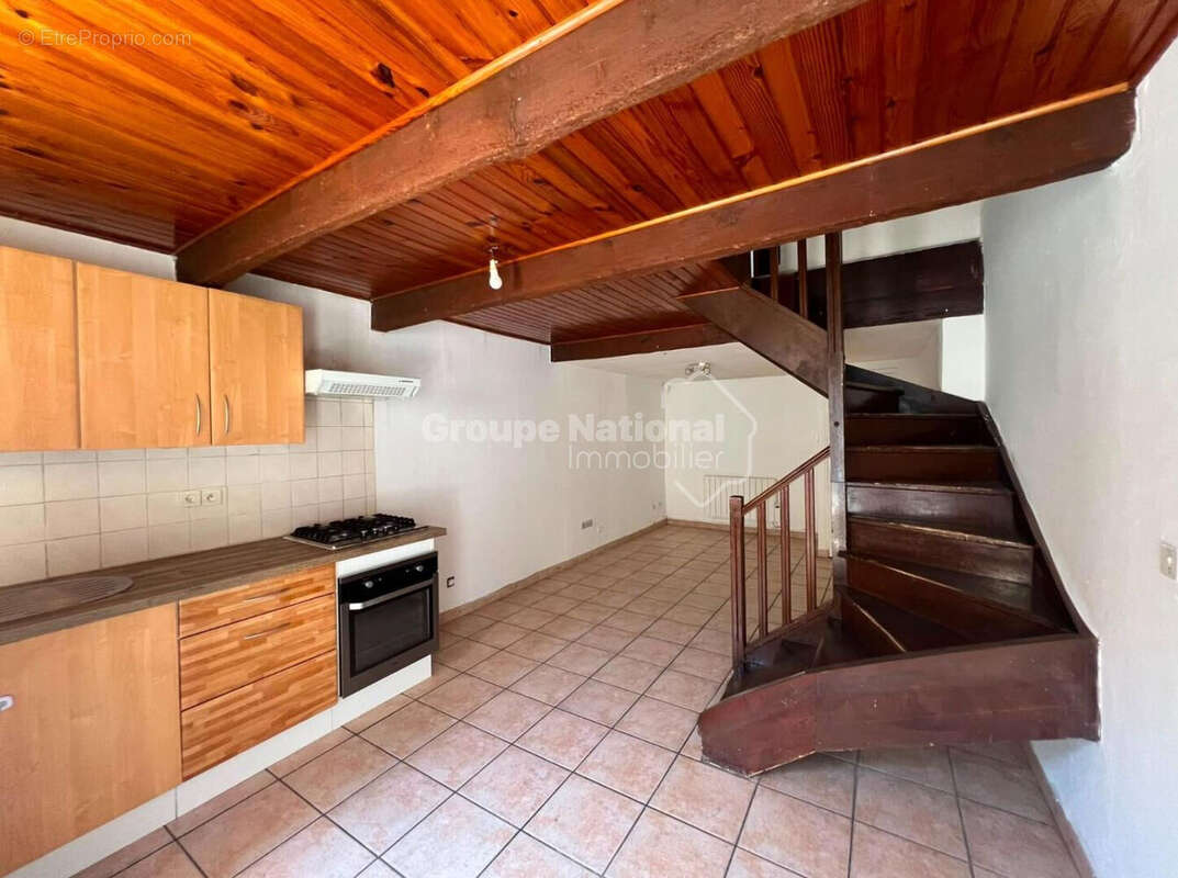2 maisons avec jardinet et garage à Jonquieres Saint Vincent - photo 12